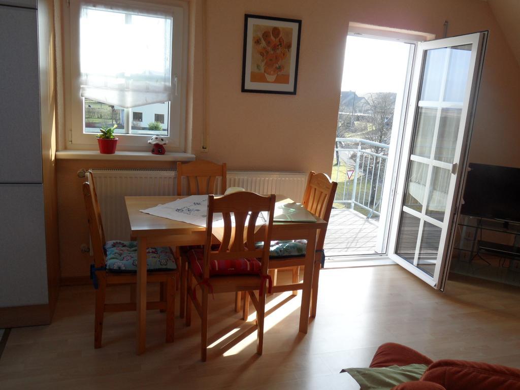Ferienwohnung Luise Blum Steffeln الغرفة الصورة
